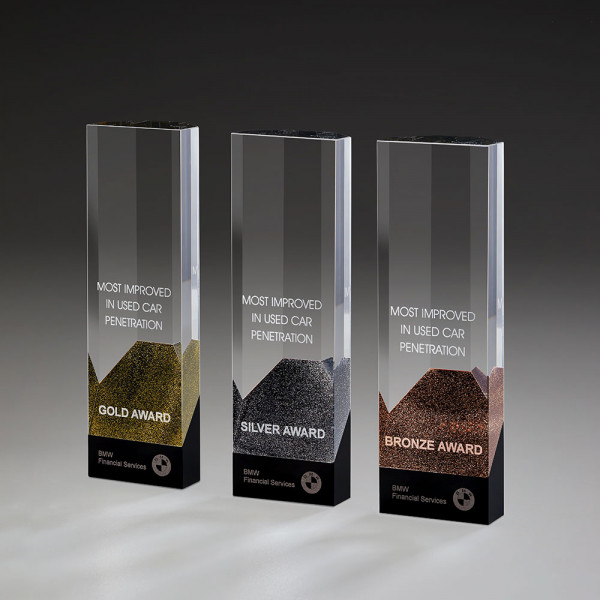 79030-a-c-cosmopolitan-award-orginal_q_web.jpg